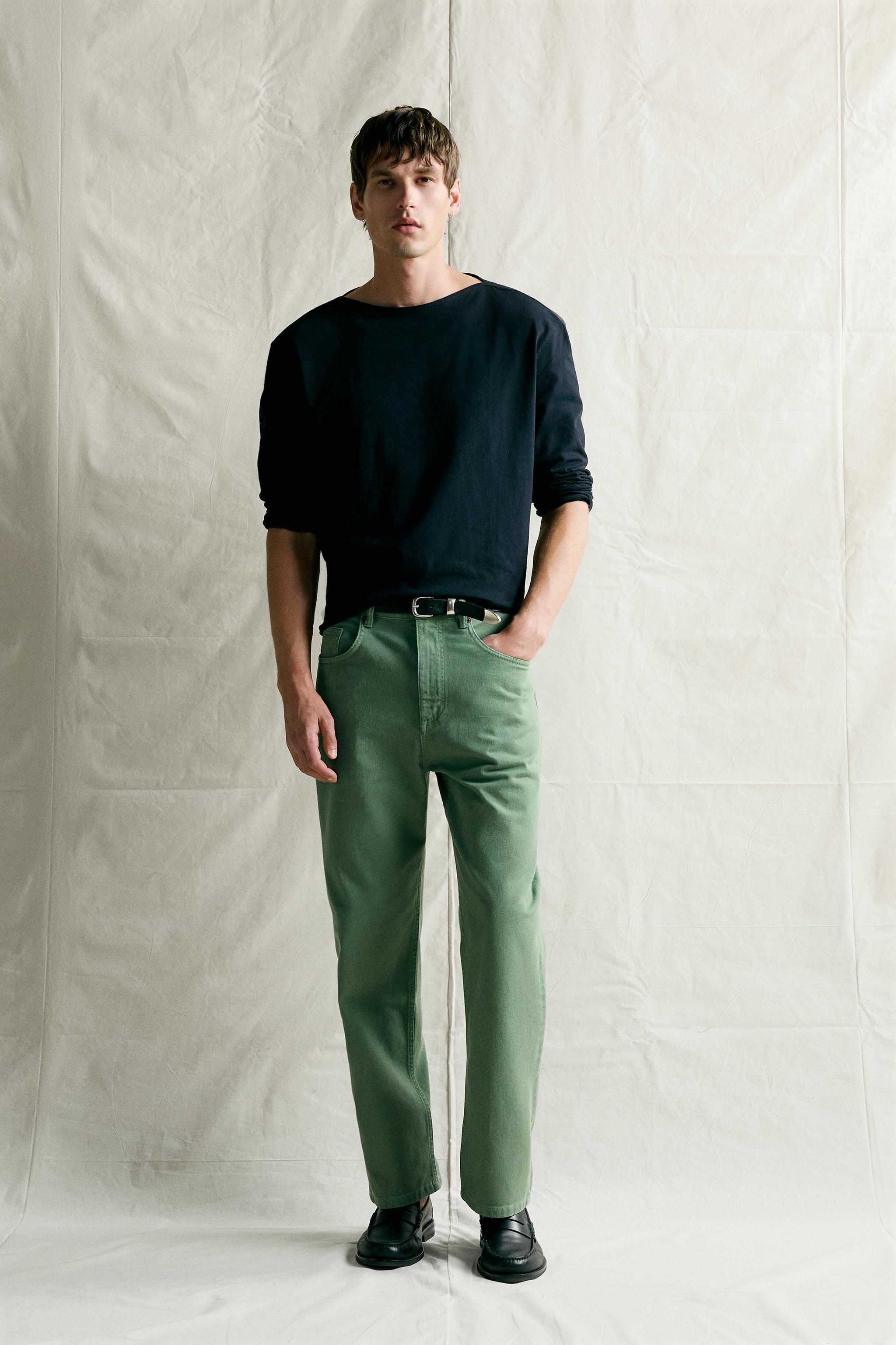 RELAXED FIT WASHED JEANS