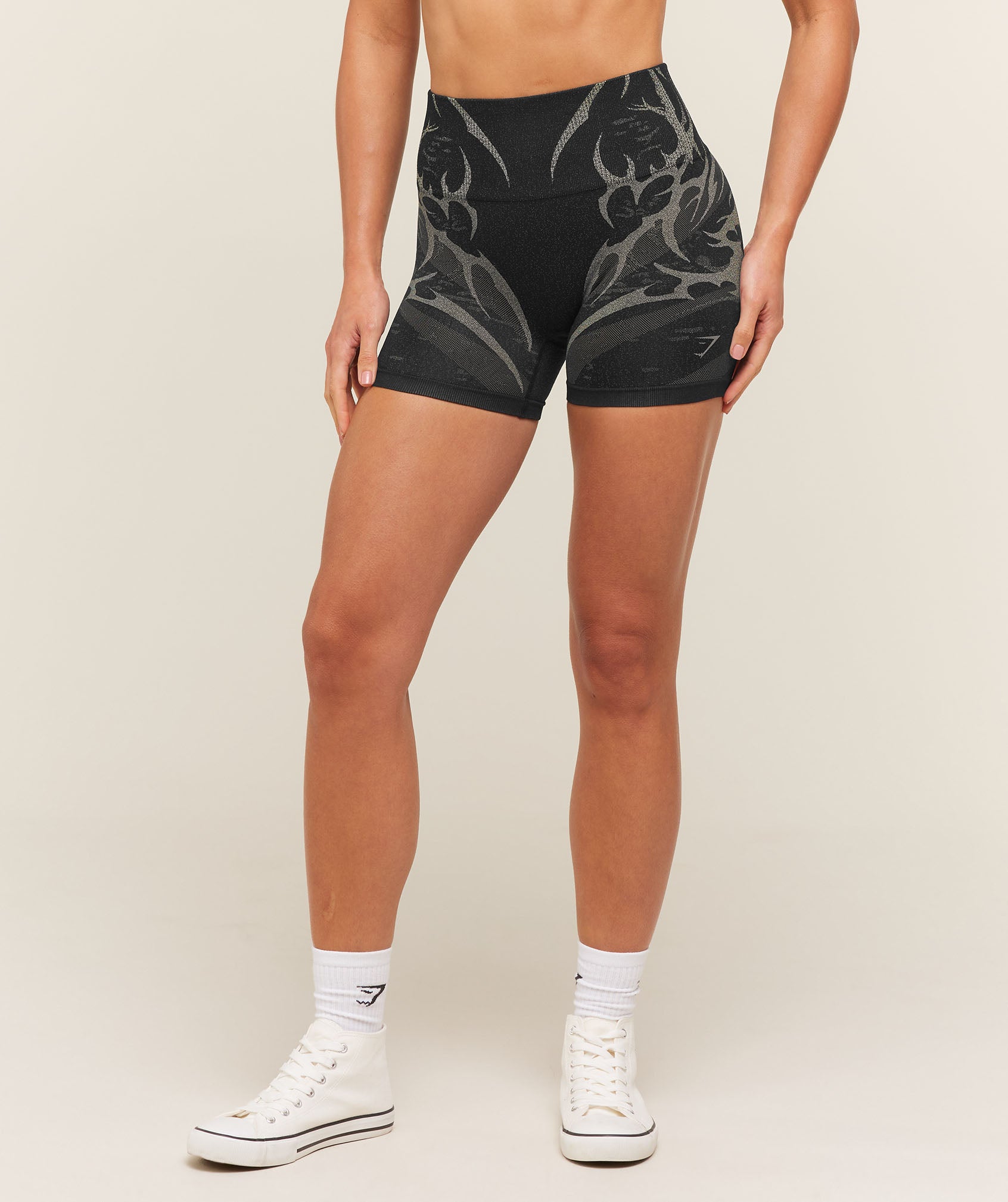Gymshark Storm Seamless Shorts - Black/Tinted White