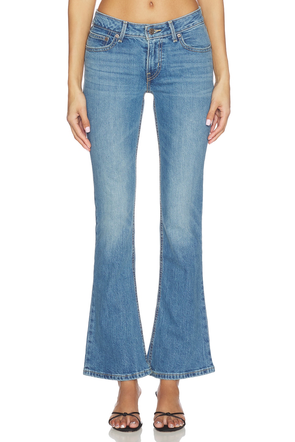 LEVI'S Low Slim Boot in Kick Start