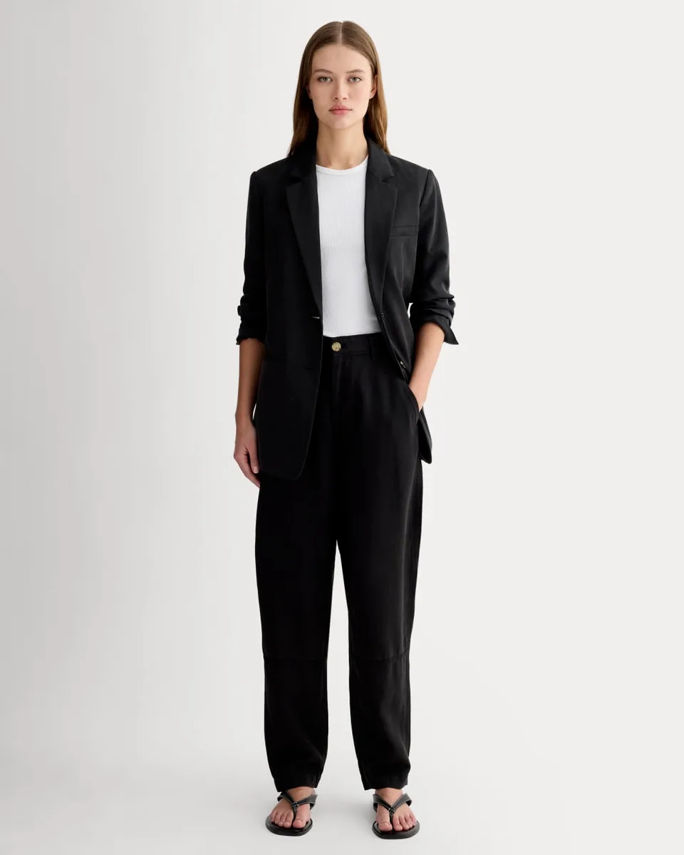 The Chino in Buttersoft | Black