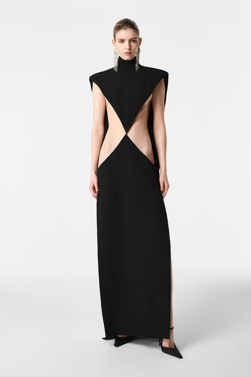 REVOLVE LOS ANGELES VESTIDO LARGO RAVENA in Black With Black