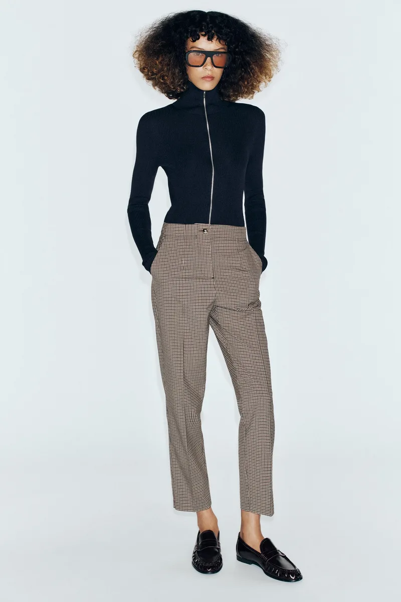 HIGH-WAISTED ANKLE-LENGTH PANTS