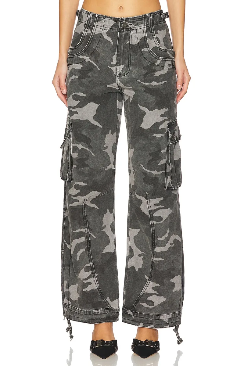 Jaded London Trooper Cargo in Black Camo
