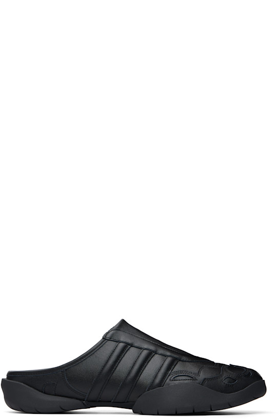 Black Regu Sneakers