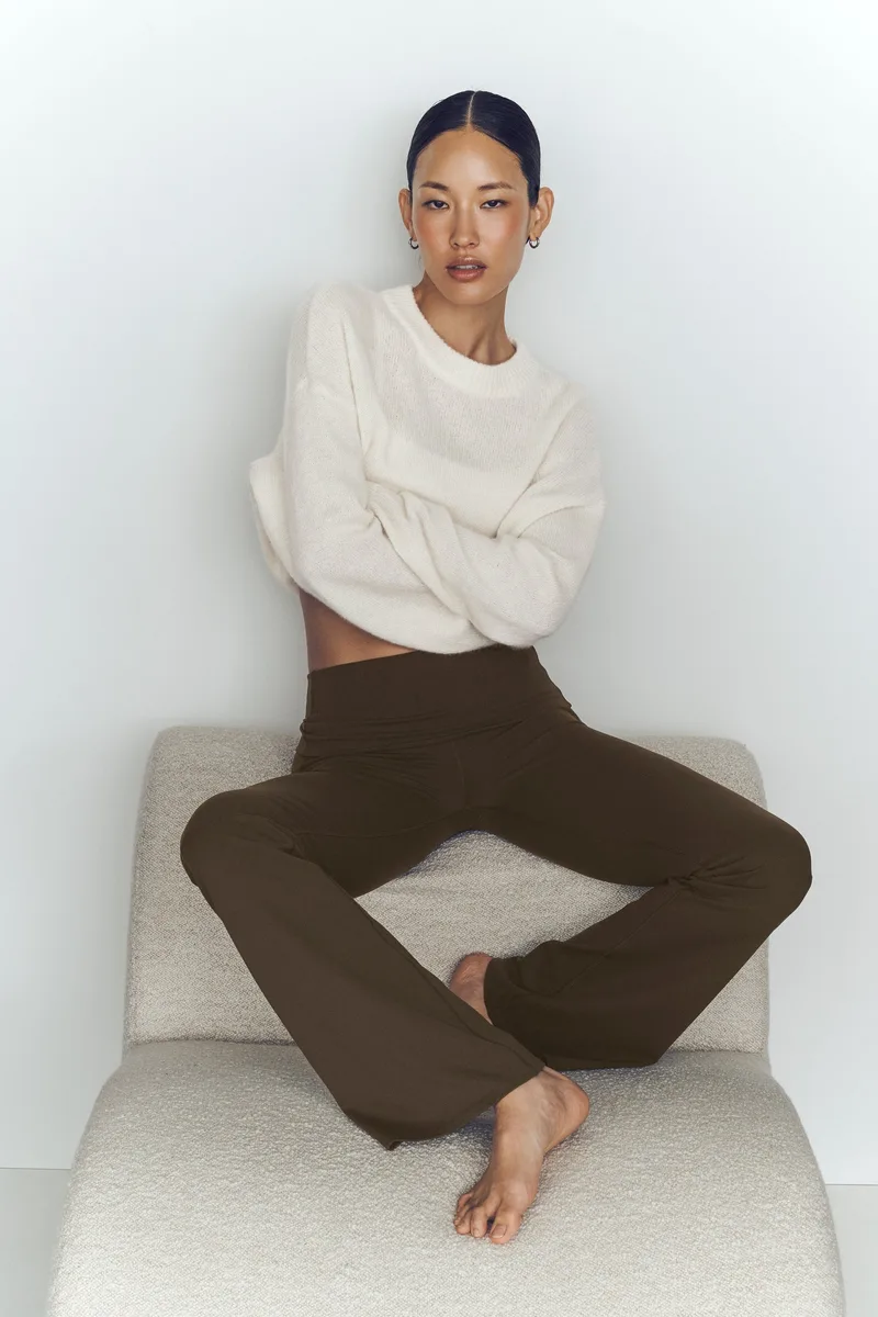 ALO Softsculpt Foldover Flare Legging (Regular) - Espresso
