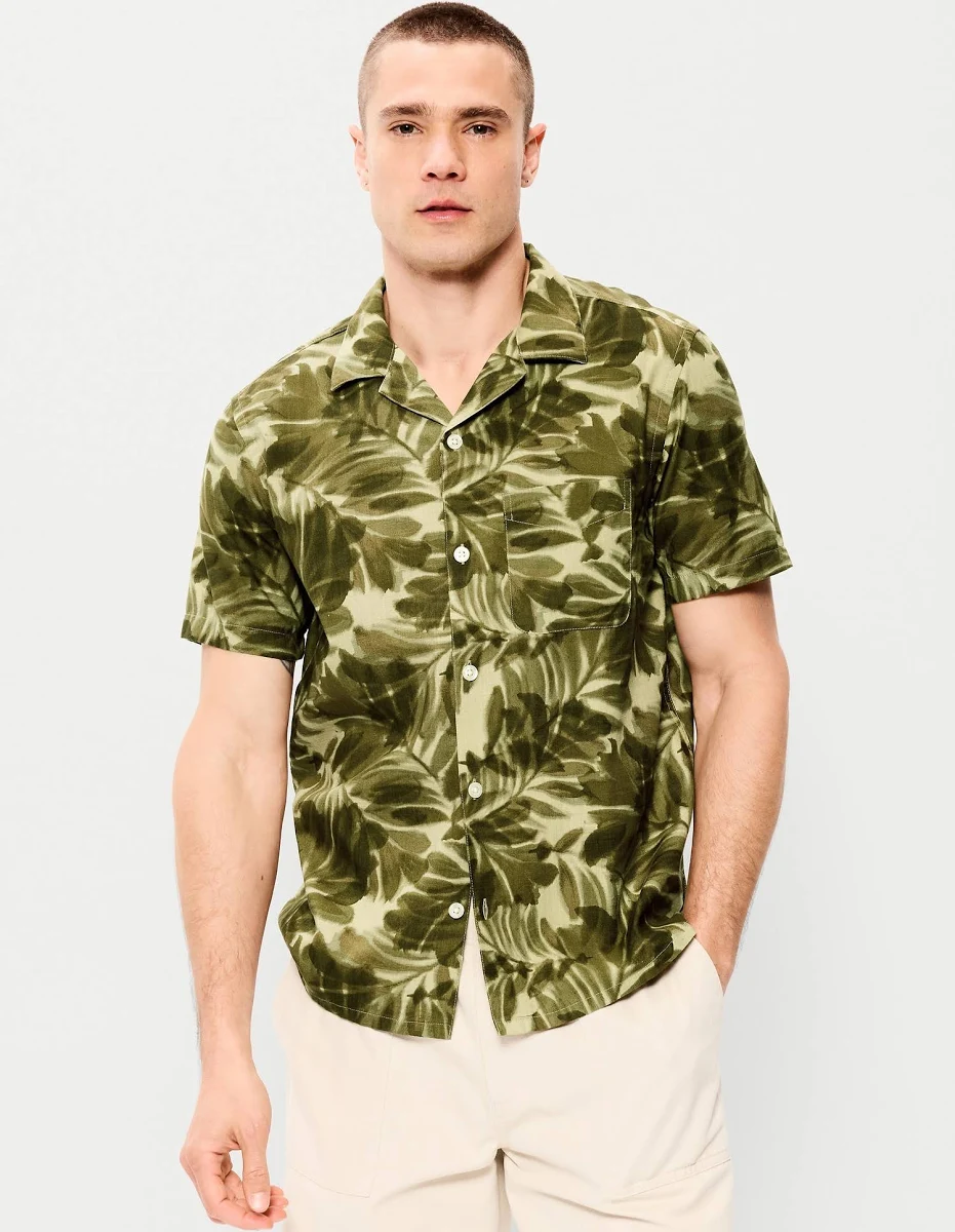 Old Navy Men's Short-Sleeve Camp Shirt