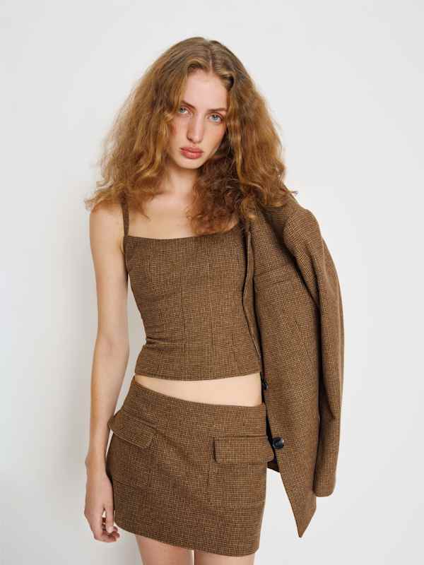 Hattie Top